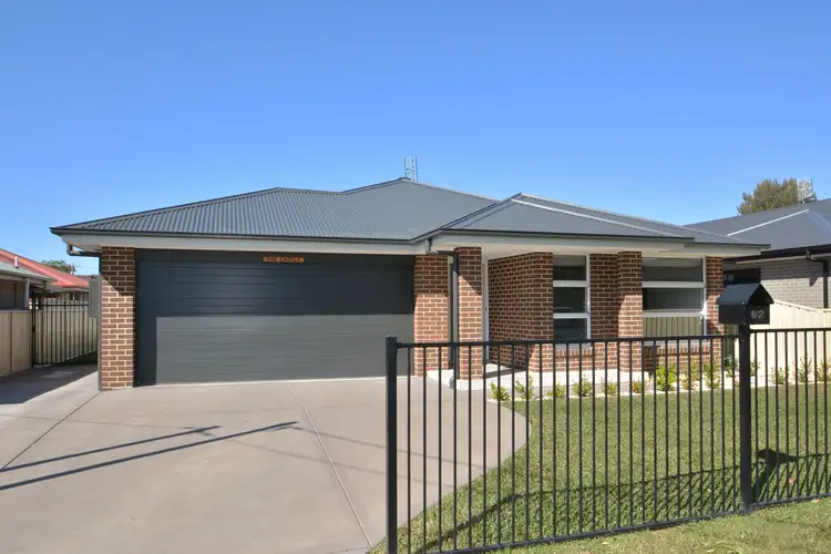 52 Anstey Street