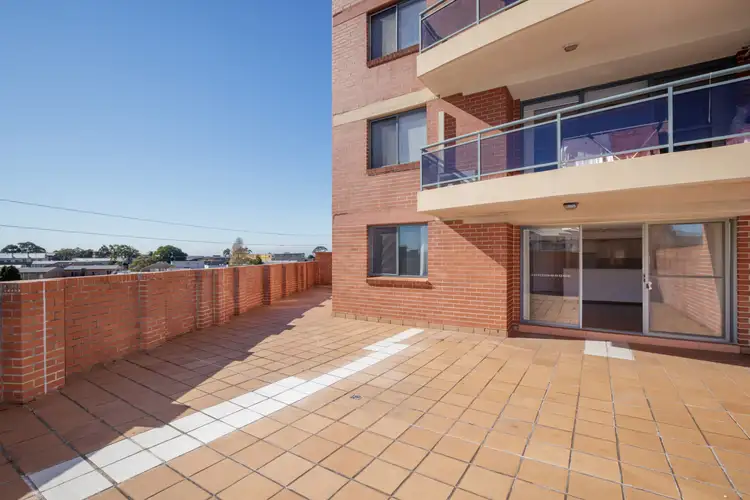 1/107 Forest Road, Hurstville NSW 2220