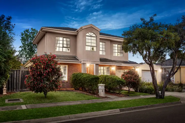 12 White Road, Wantirna South VIC 3152