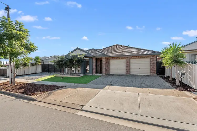 10 Glenburnie Avenue, Northfield SA 5085