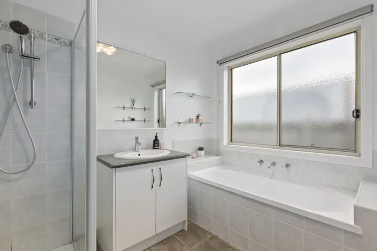 Fifth view of Homely house listing, 7 Ross Crescent, Skye VIC 3977