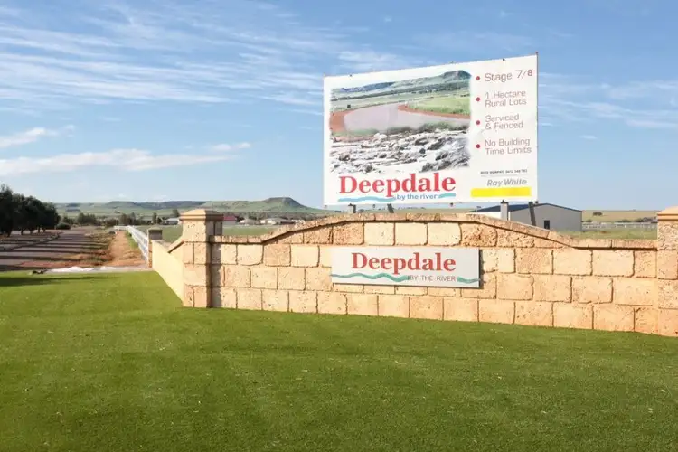 338 Dorset Drive, Deepdale WA 6532