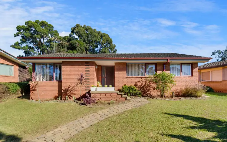 6 Fern Avenue, Bradbury NSW 2560