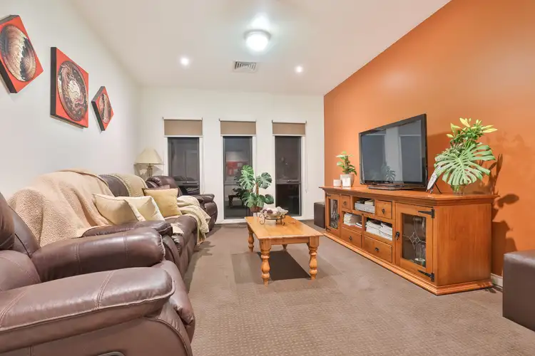 Third view of Homely house listing, 5 Sandhill Court, Mildura VIC 3500