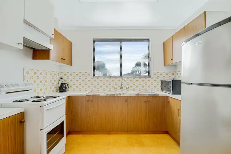 Sixth view of Homely house listing, 2/32 Parrakoola Way, Cowes VIC 3922