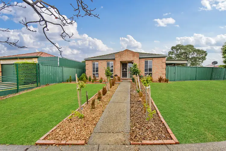 1 Devitt Court, Burnside VIC 3023