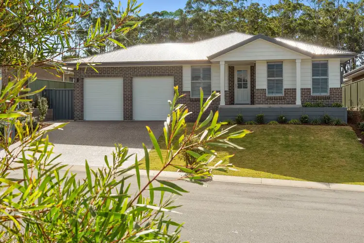 6 Iluka Crescent, Narrawallee NSW 2539