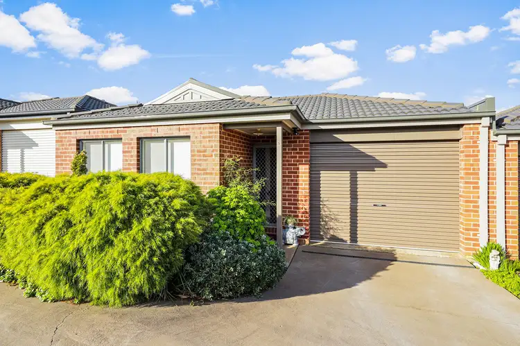 Main view of Homely unit listing, 5 Telford Circuit, Drouin VIC 3818