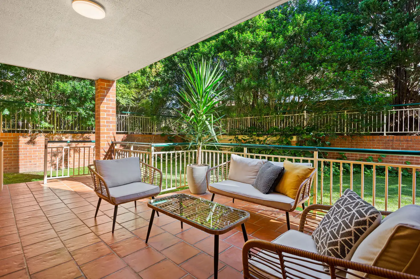 Main view of Homely unit listing, 1/31-33 Chapman Street, Gymea NSW 2227