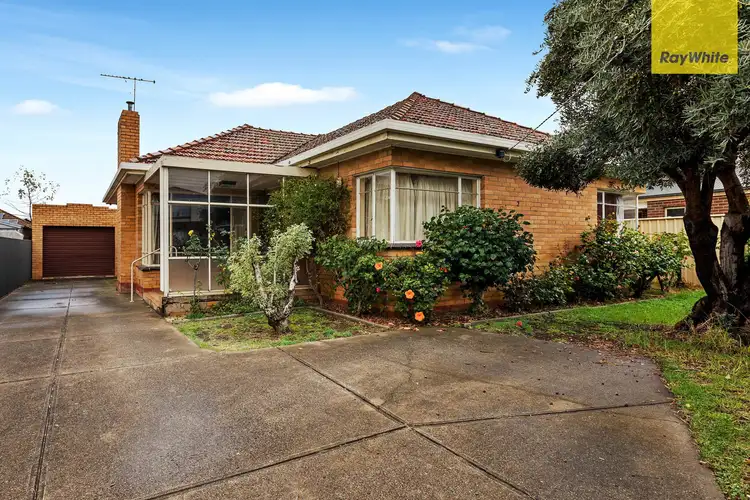 Main view of Homely house listing, 2 Perry Street, St Albans VIC 3021