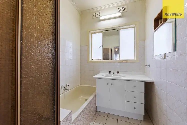 Fifth view of Homely house listing, 2 Perry Street, St Albans VIC 3021