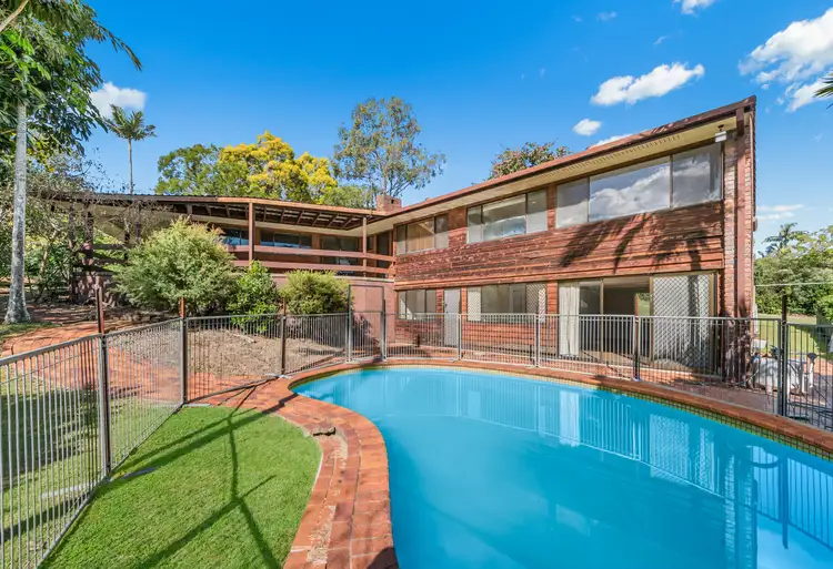 8 Wildwood Street, Kenmore Hills QLD 4069