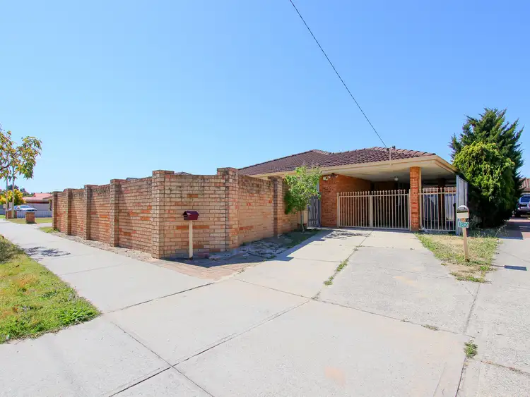 120 Centre Street, Queens Park WA 6107