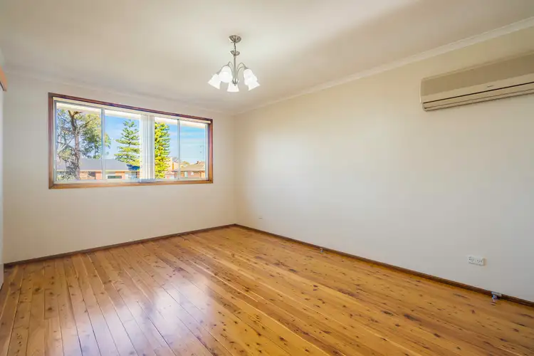 Fourth view of Homely house listing, 6 Myora Close, Green Valley NSW 2168