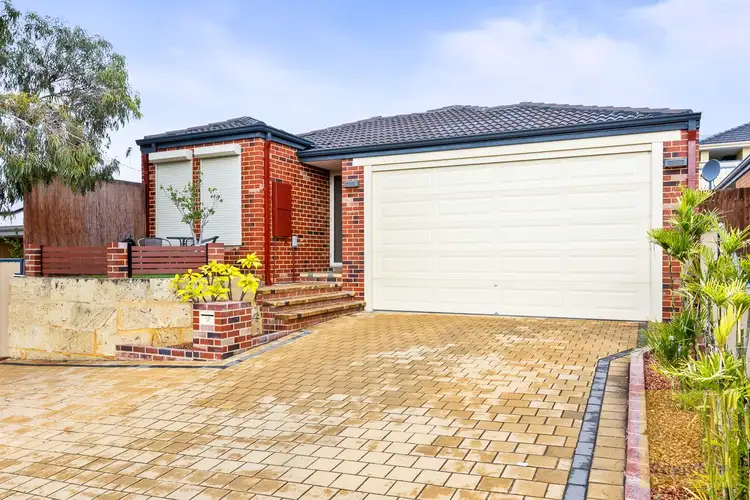 12 Hollywood Heights, Clarkson WA 6030