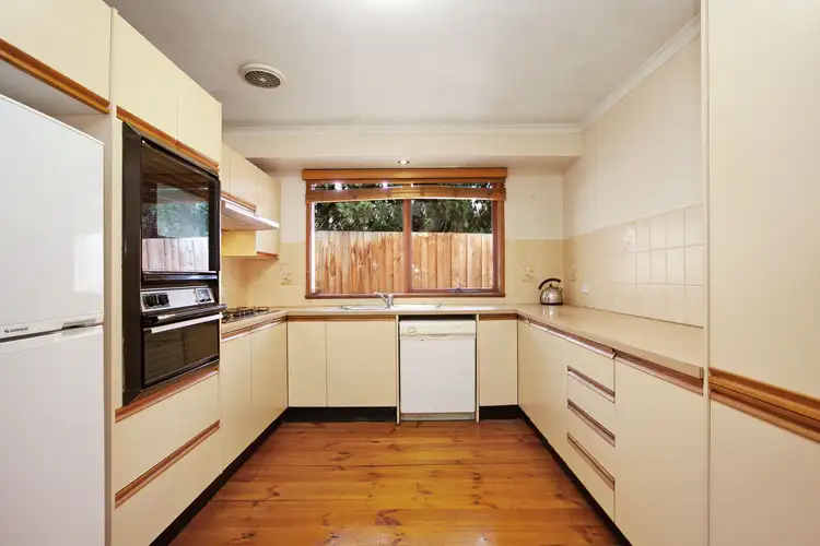 Fifth view of Homely house listing, 27 Larool Avenue, Saint Helena VIC 3088