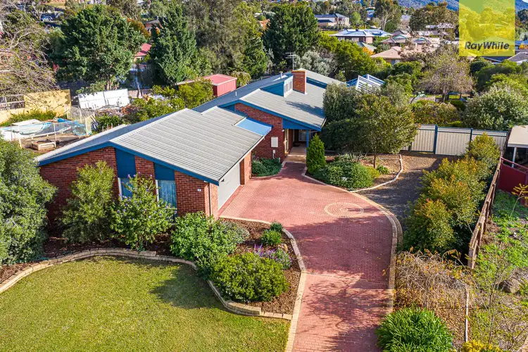 Second view of Homely house listing, 2 Quaille Court, Darley VIC 3340