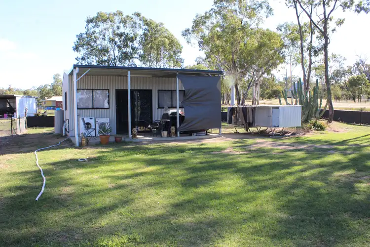 2746 Leyburn Cunningham Road, Pratten QLD 4370
