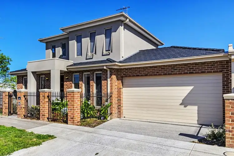 16 Halsey Street, Box Hill South VIC 3128