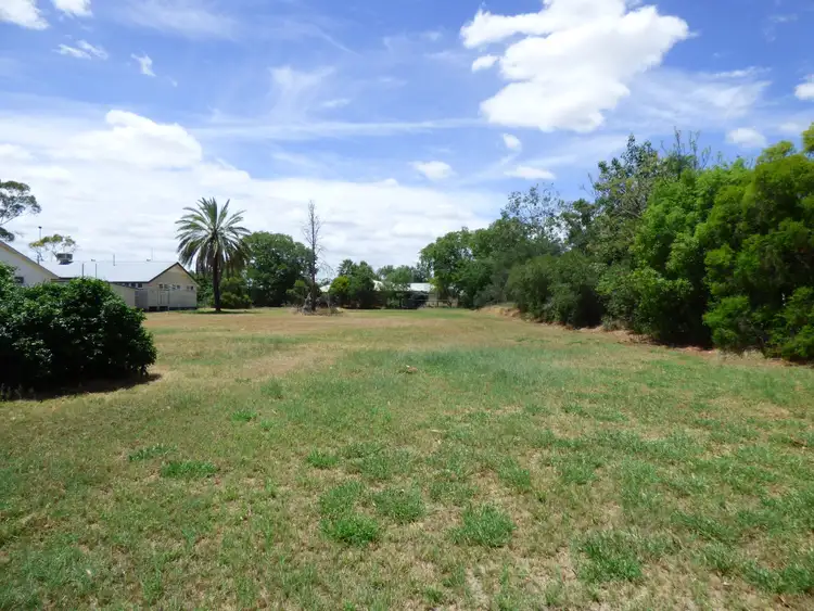 27-29 Lovell Street, Roma QLD 4455