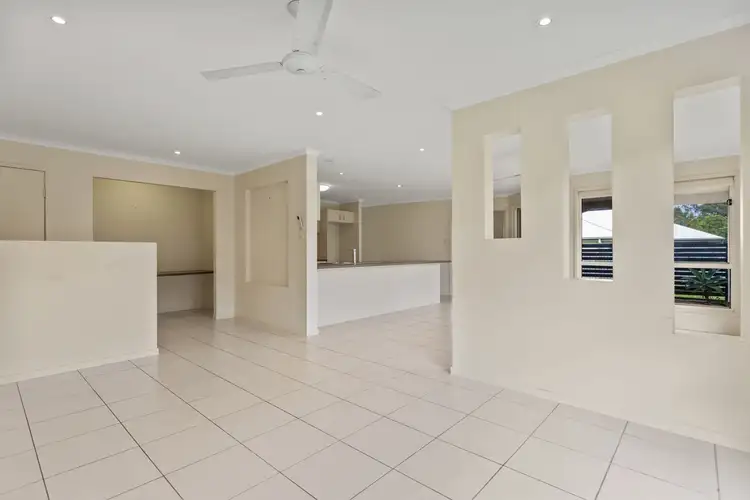 10 Sugar Coast Drive, Glass House Mountains QLD 4518