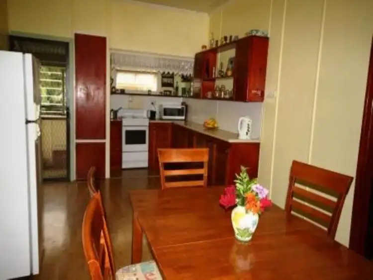 Sixth view of Homely house listing, 1  Mahoney St, Mundubbera QLD