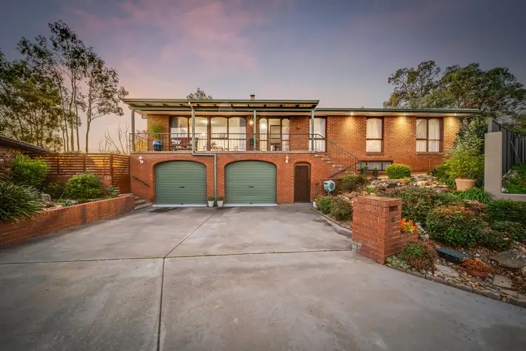 12 Hooke Place, Charnwood ACT 2615