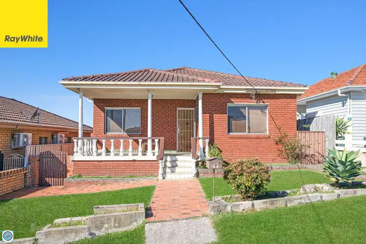 56 Third Avenue, Port Kembla NSW 2505