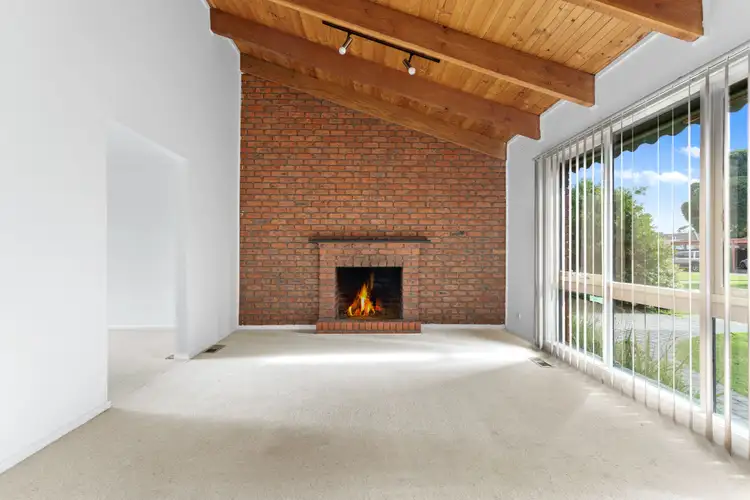 Second view of Homely house listing, 5 Finchley Court, Epping VIC 3076