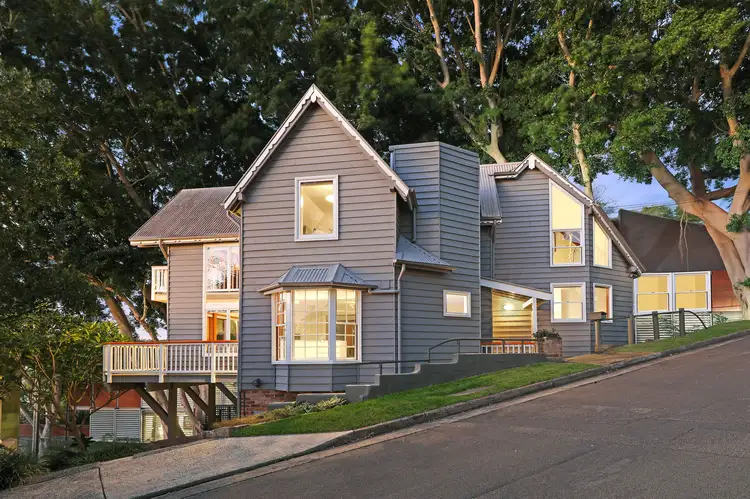 1 Gilchrist Place, Balmain East NSW 2041