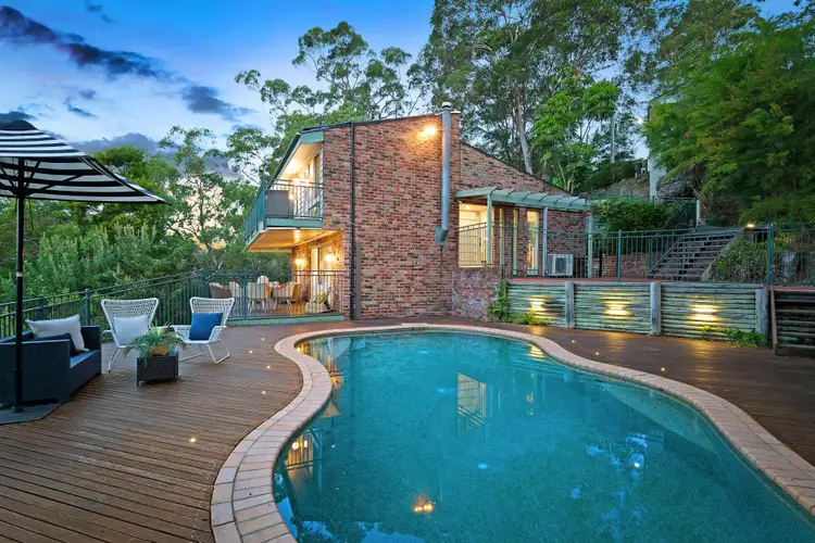 5 Ventura Place, Hornsby Heights NSW 2077