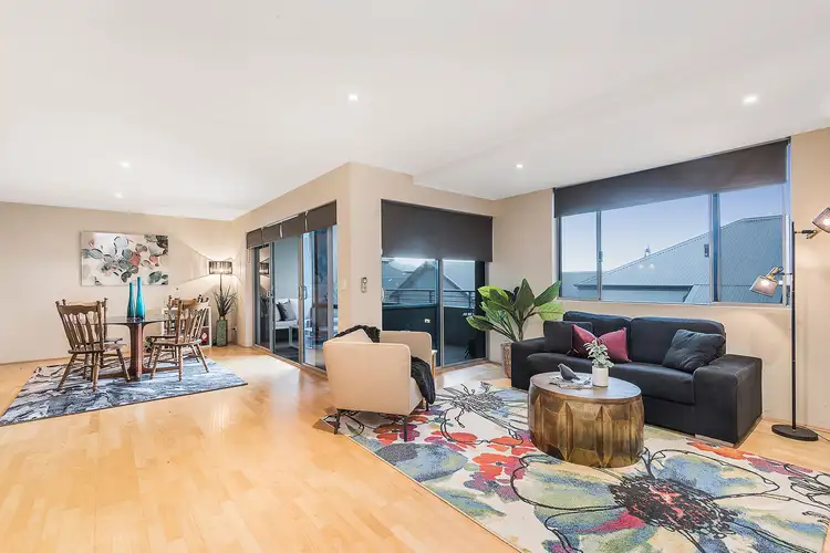 10 Price Street