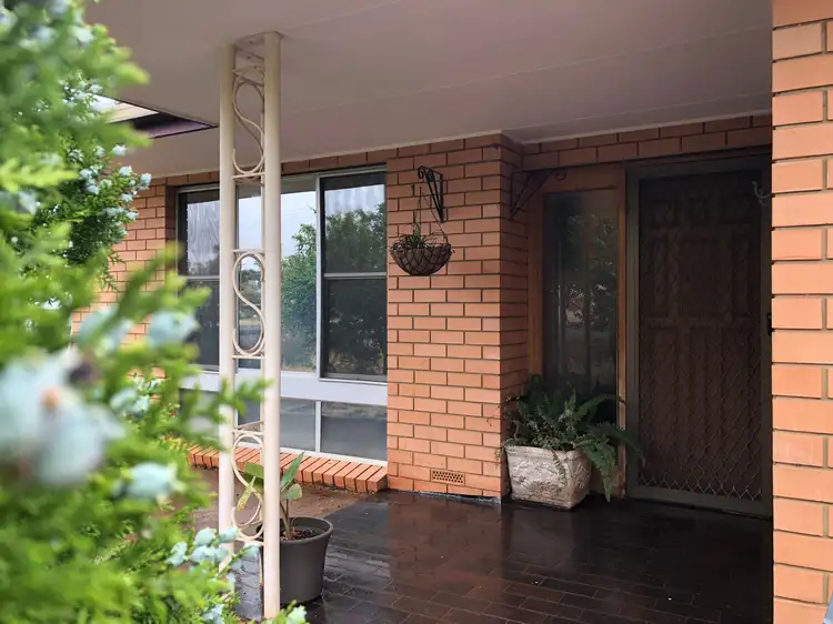2 Essex Street, Burra SA 5417