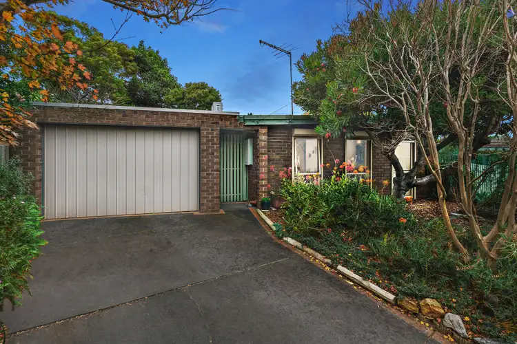 4 Merinda Court, Frankston VIC 3199