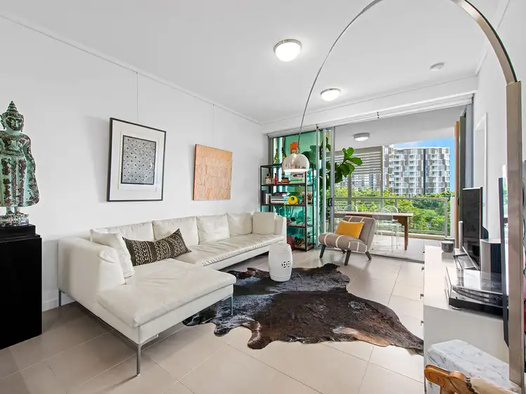 3404/126 Parkside Circuit, Hamilton QLD 4007