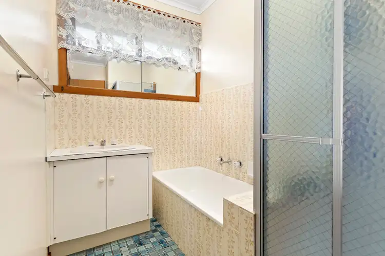 Sixth view of Homely house listing, 25 Winamurra Crescent, Thomastown VIC 3074
