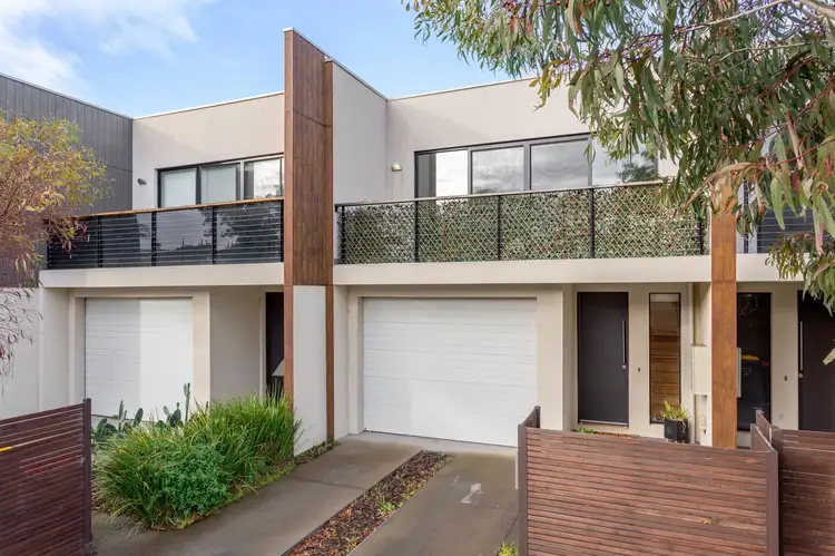12 Lakeside Crescent, Keilor East VIC 3033