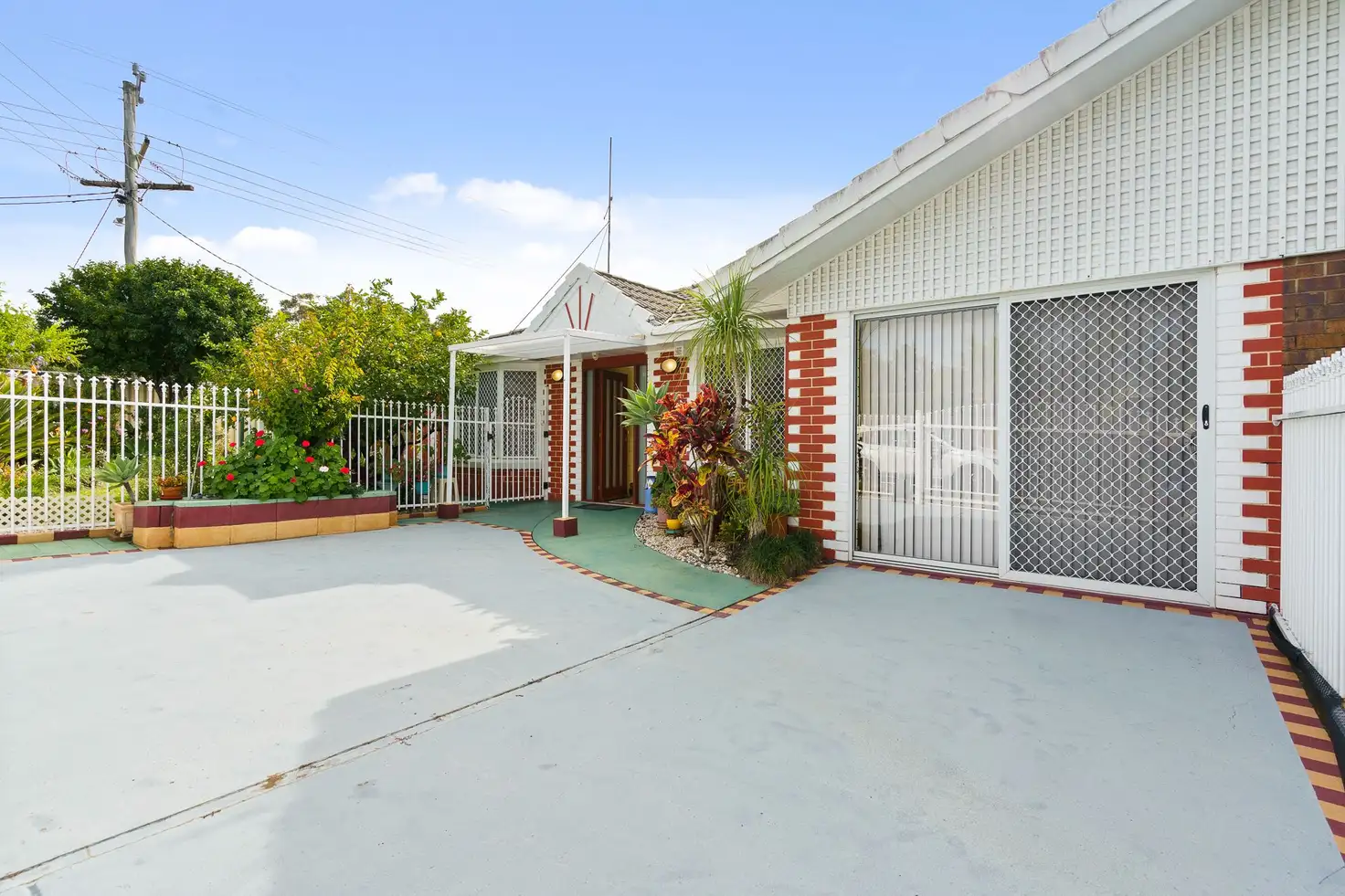 Main view of Homely semi-detached listing, 1/17 Binstead Drive, Southport QLD 4215