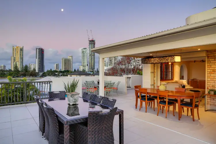 7/92 Stanhill Drive, Surfers Paradise QLD 4217