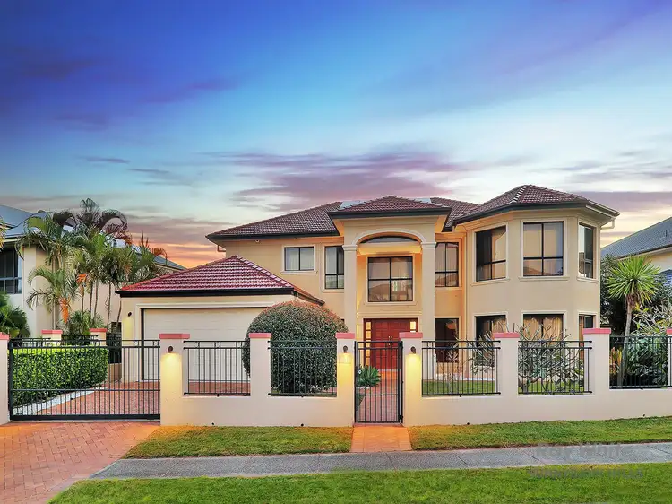 100 The Parkway, Stretton QLD 4116