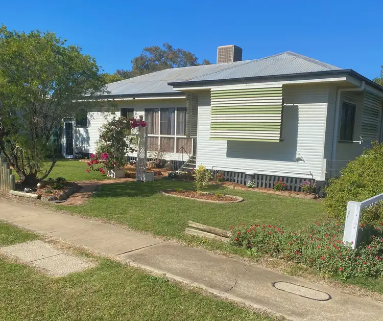 8 Alice Street, Dalby QLD 4405