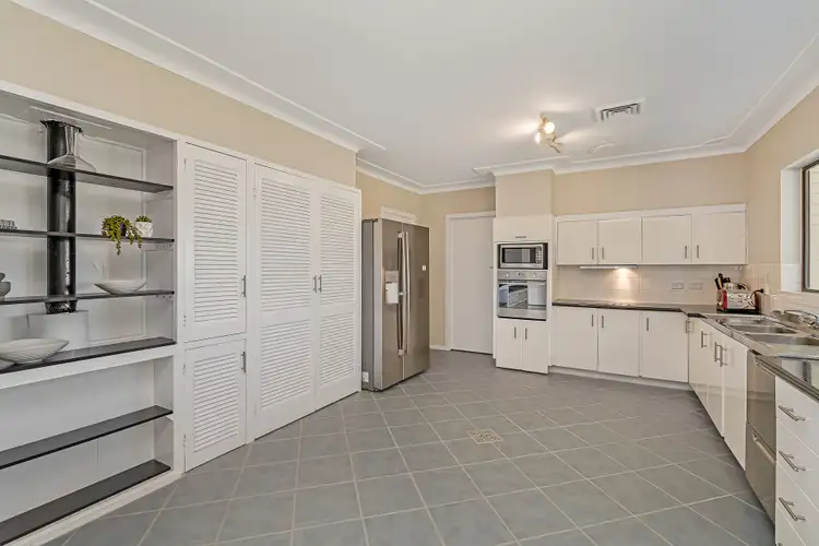 Fifth view of Homely house listing, 3 Floral Close, Tenambit NSW 2323