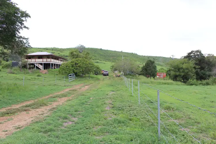 212 Henicke Road, Machine Creek QLD 4695