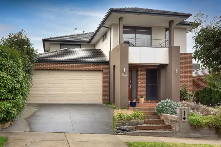 34 Nixon Drive, Berwick VIC 3806