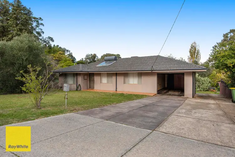 11 Andrew Street, Kalamunda WA 6076