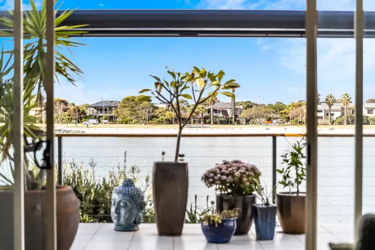 11/74 Military Road, Tennyson SA 5022
