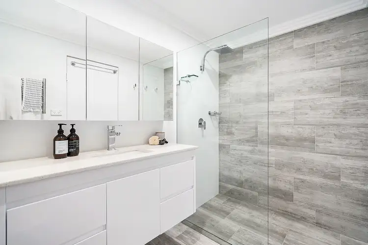 Third view of Homely apartment listing, 4/27 Quirk Road, Manly Vale NSW 2093