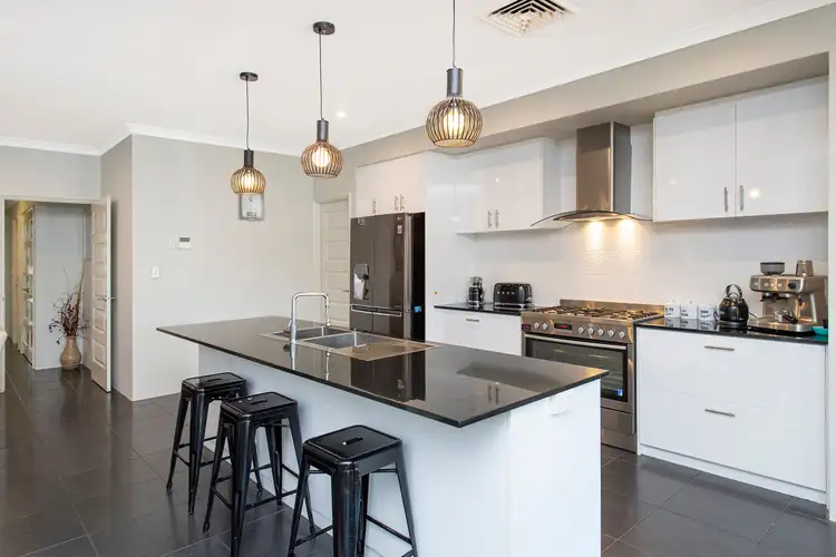 Second view of Homely house listing, 40 Furioso Green, Baldivis WA 6171