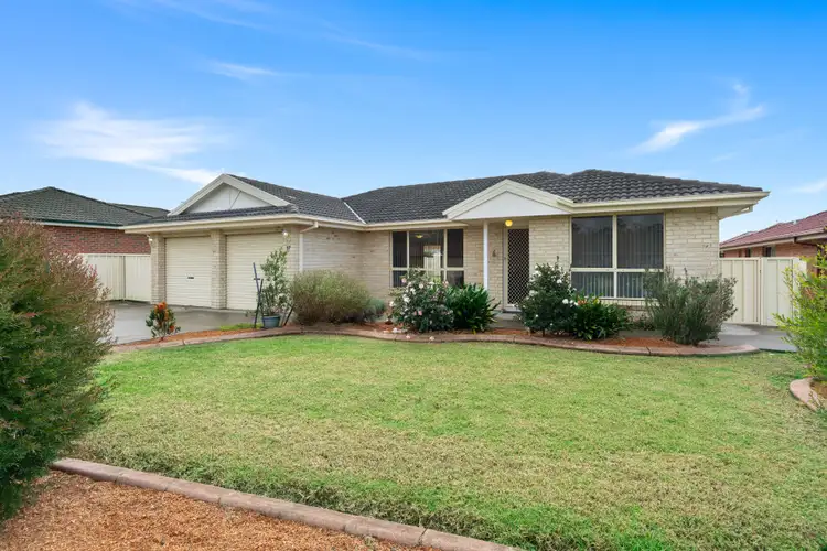 17 Costa Street, Worrigee NSW 2540