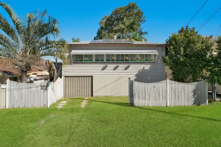 1 Louis Street, Redcliffe QLD 4020